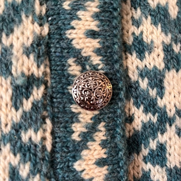 LL Bean cardigan - Picture 2 of 3